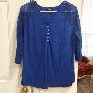 Chaps blue mid lace  sleeve Vneck top size 1X